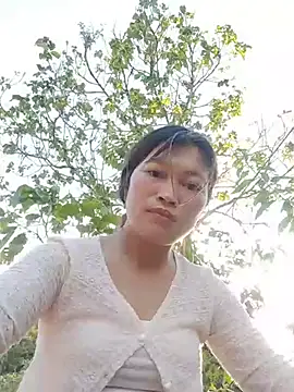 Czat XXX na żywo – Buong-binh