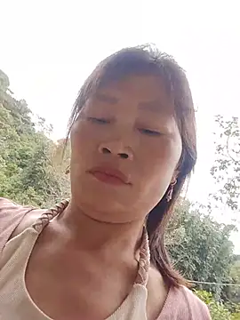 Buong-binh élő XXX-chatje