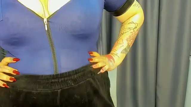 NikkiSummer webcam show