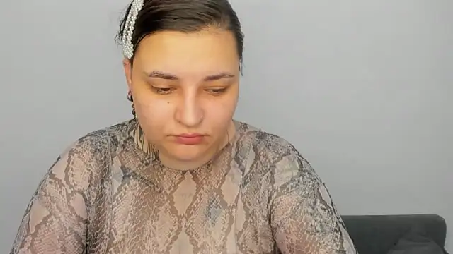 Chat XXX en directo de NikkiSummer