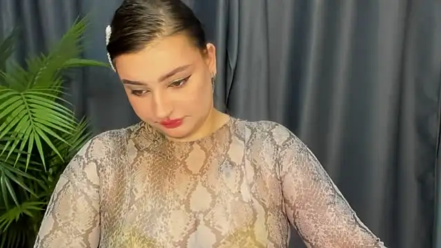 NikkiSummer's Live XXX Chat