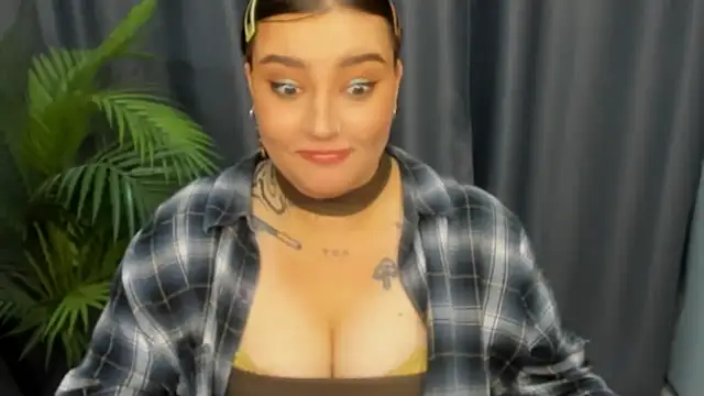 NikkiSummer Adlı Modelin Canlı XXX Sohbeti