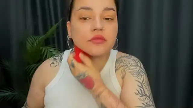 NikkiSummer Live XXX-Chat