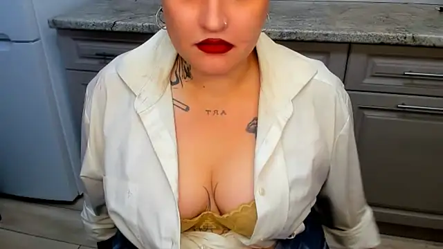 NikkiSummer Adlı Modelin Canlı XXX Sohbeti
