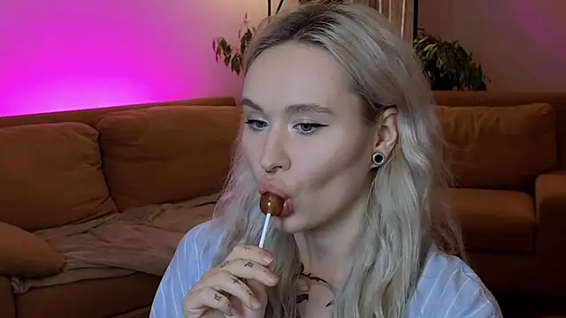 m1lless Webcamshow