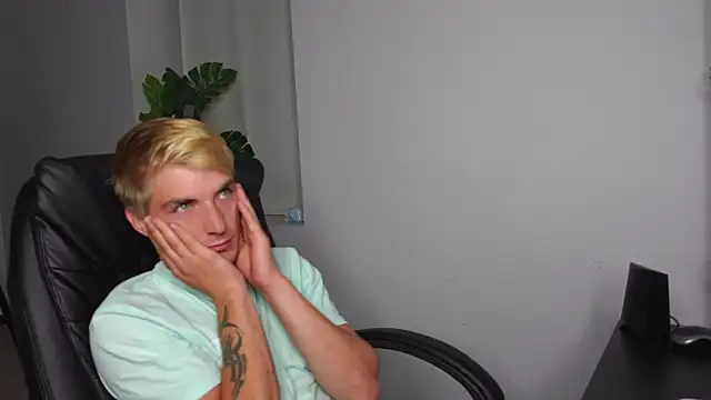 Webkamerová show Logan_Falk