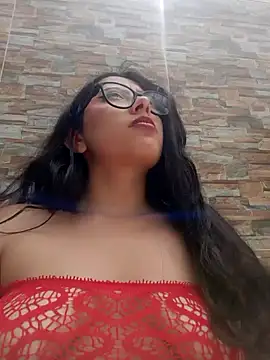 Chat +18 de Olivia_Collinns1 ao vivo