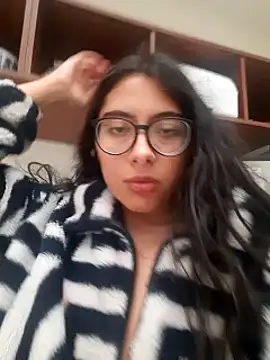 Olivia_Collinns1's Webcam Show