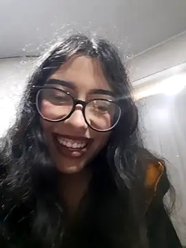 Olivia_Collinns1 ওয়েবক্যাম শো