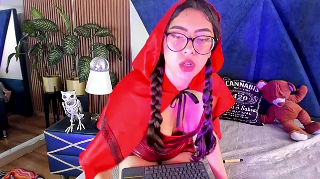 Olivia_Collinns1n Webbikameraesitys