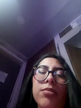 Olivia_Collinns1's Webcam Show