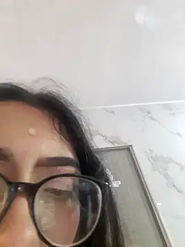 Olivia_Collinns1's Webcam Show