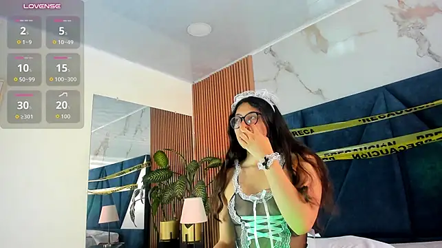 Olivia_Collinns1's Webcam Show