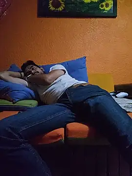 Pokazy przed kamerką – MexaCamGuy