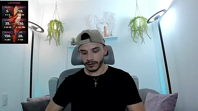 Show modela Lian_ferrer na web-kameri