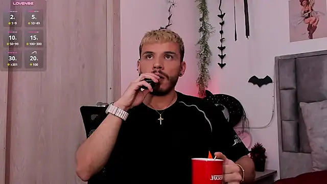 Pokazy przed kamerką – Lian_ferrer