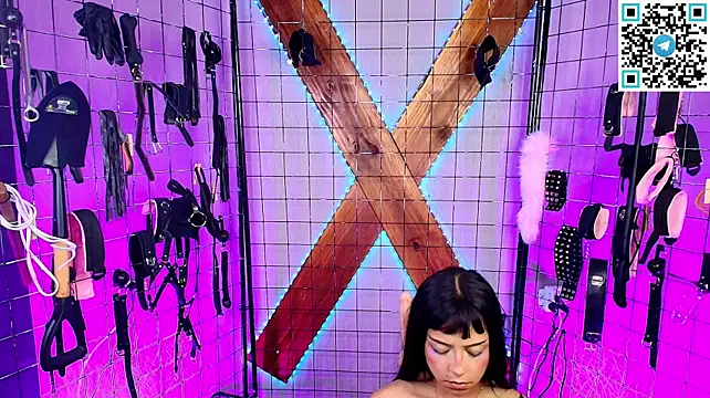 ambar_mistress_bdsm Show in webcam