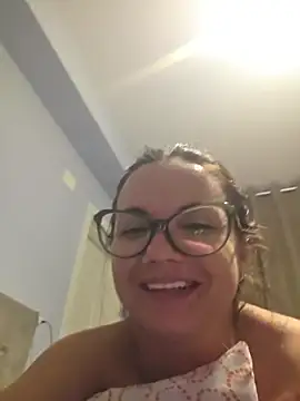 XXX chat uživo modela Diamond_Monna