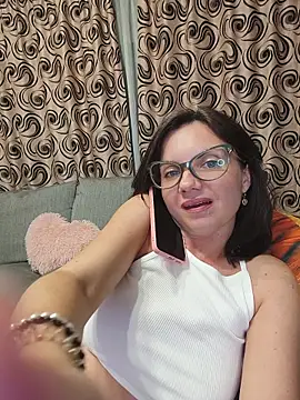 Diamond_Monna Adlı Modelin Canlı XXX Sohbeti