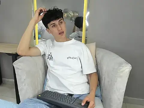 Thom_amees – webcam-show
