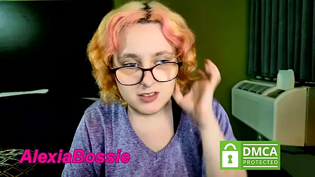 AlexiaBossie's Webcam Show