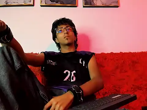 Asmodeus_Goetia_CSn Webbikameraesitys
