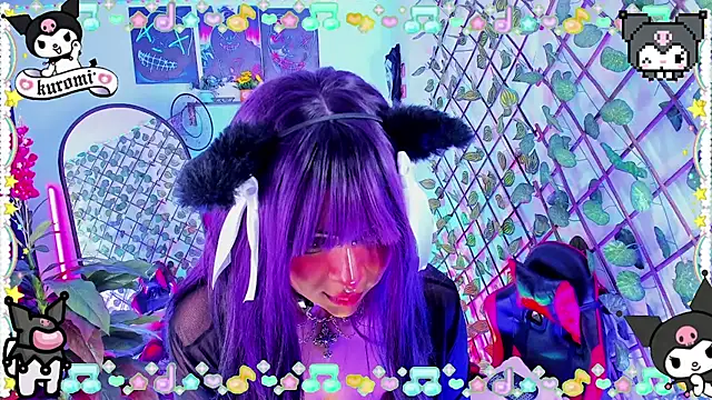 Chat XXX en directo de Kuromii_