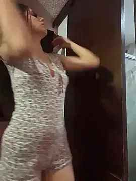 SaraDiamond_01 Show Webcam