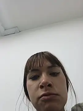Celeste-15's Live XXX Chat