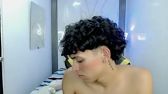 Show modela FUNNY_DICK_ na web-kameri