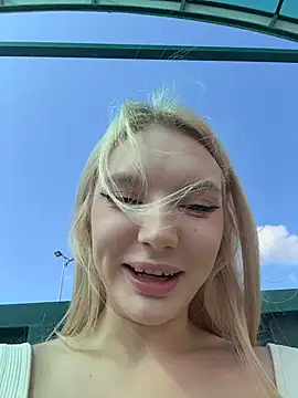 Webkamerová show AmmyInPublic