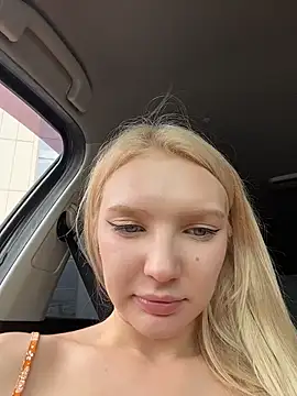 AmmyInPublic – Kamerová šou