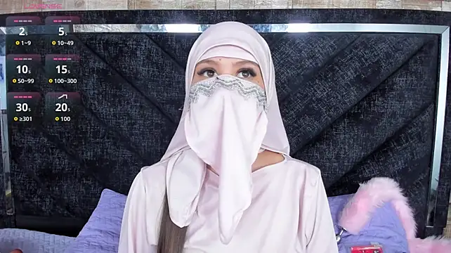 Zully_Mansur live XXX chat