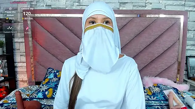 Pokazy przed kamerką – Zully_Mansur