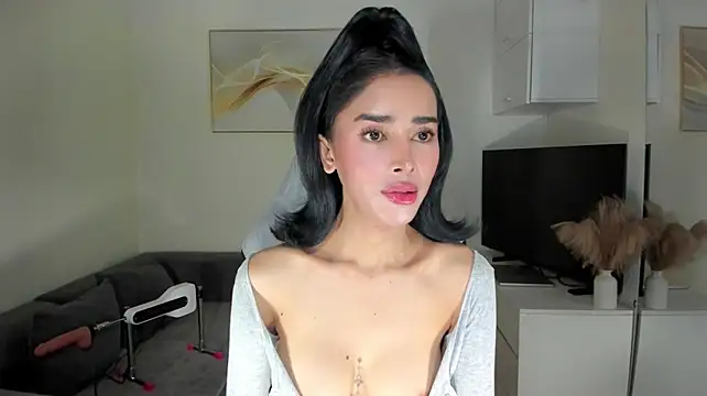 Show modela unforgettable_meganfucks na web-kameri