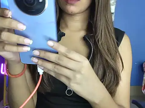 dreamy_siya Adlı Modelin Canlı XXX Sohbeti