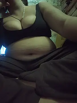 BADDIE_TEEN webcam show
