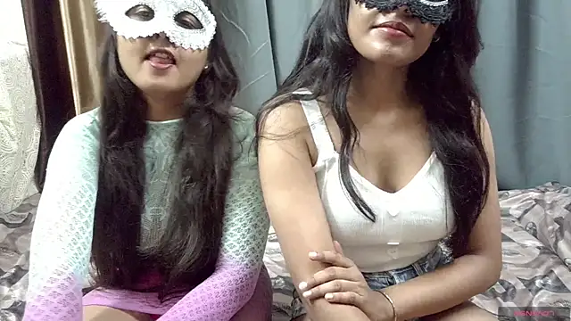 Chat XXX en directo de Myra_Love
