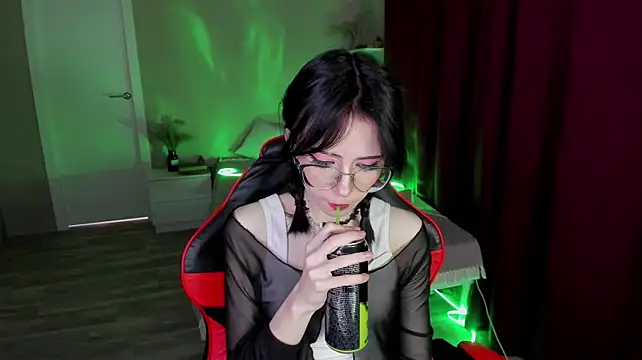 MargoLooooのライブXXXチャット