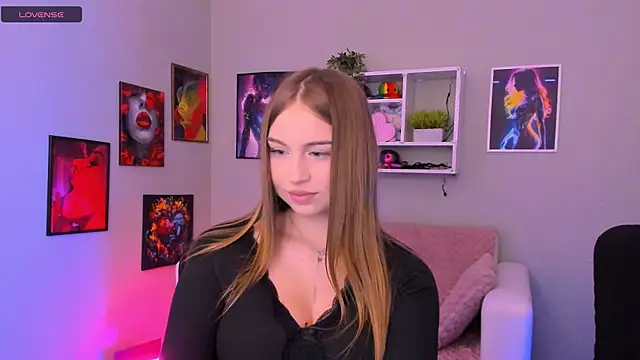 princessnicolee Adlı Modelin Canlı XXX Sohbeti