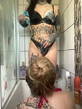 YourFaveLesbians webcam show