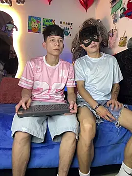 Вебкам-шоу tommyandbryam_bdsm