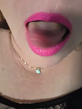 CanadianQueen1973's Webcam Show