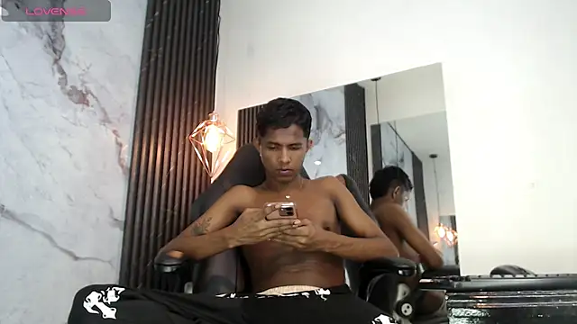 عرض كام Mick__Storm