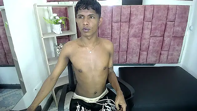 عرض كام Mick__Storm