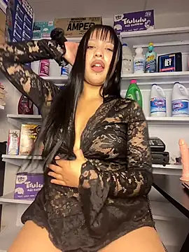 Chat XXX en directo de DarkCherryDoll