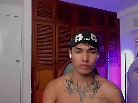 milan_2006 Webcamshow
