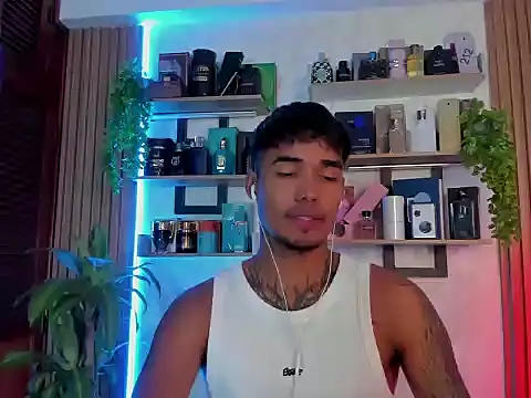 Show de milan_2006 na webcam