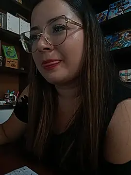 XXX chat uživo modela LunaDiaz999