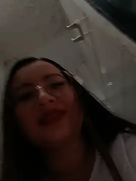 LunaDiaz999 Chat XXX live